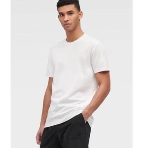 DKNY New With Tags White Standard Seasonal Basic Short Sleeve Tee Modern Fabric